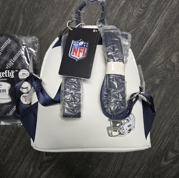 NFL Loungefly sequin mini backpack & Insert Organizer - Picture 2 of 7